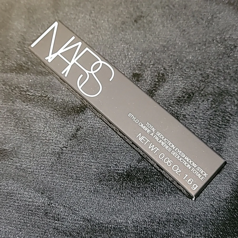 NEW NARS COSMETICS Total Seduction Longwear Cream Eyeshadow‎ Stick In Mambo